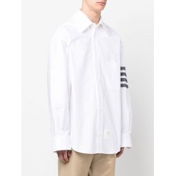 THOM BROWNE Men Oversized Long Sleeve Button Down Shirt in Solid Oxford with Woven 4 Bar