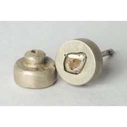 PARTS OF FOUR Tiny Stud Earring (0.1 CT, Diamond Slab, DA+DIA)
