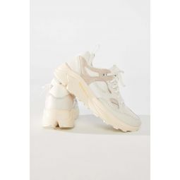 Aura 130 Sneaker - White