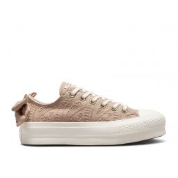 Wmns Chuck Taylor All Star Lift Low Bow