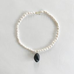inez necklace - White/Black
