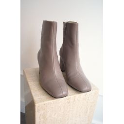 Janetta Boot - Taupe