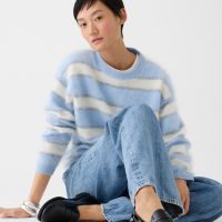 Brushed cashmere relaxed crewneck sweater