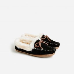 Lodge slippers in snowy Stewart tartan