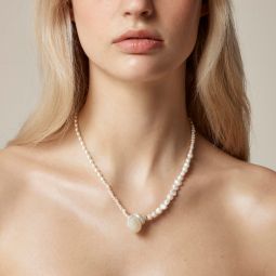 Seashell and pearl pendant necklace