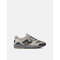 Aria 95 Trainers - Lily White/India Ink