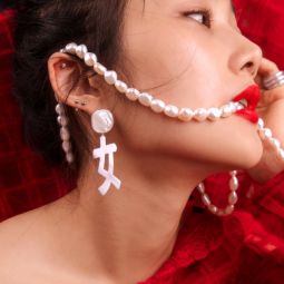 Nuren Earrings - Sterling Silver/Mother of Pearl