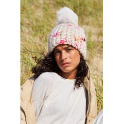 pink twombly beanie pomster + nude xl pom