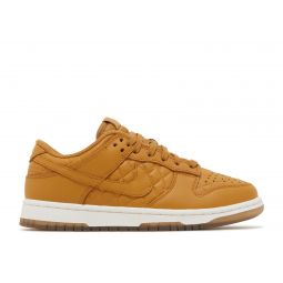 Wmns Dunk Low Quilted Wheat