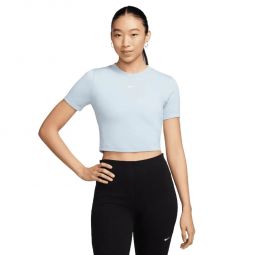 Nike Essential Slim Cropped T-Shirt - Womens