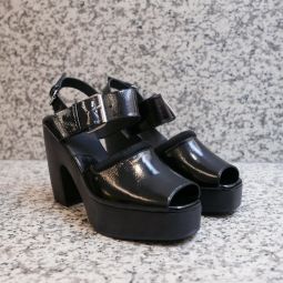 Sora Crinkle Patent Leather Clog - Black