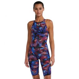 TYR Womens Avictor 2.0 USA Closed Back Tech Suit Swimsuit