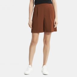 Pleated Pull-On Short in Stretch Linen