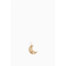 Fluted Moon Pendant in 14k Yellow Gold