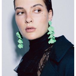 FLAKE EARRINGS - GREEN