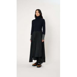 Pleated Long Skirt - Black