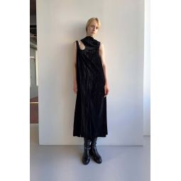 Curve Hole Point Dress - Black Velvet