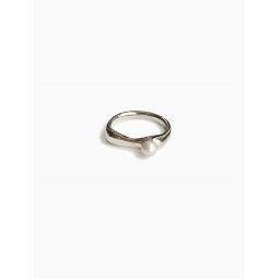 Ona Small Ring with Pearl Silver