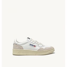 Suede Low Top Sneakers - Creme
