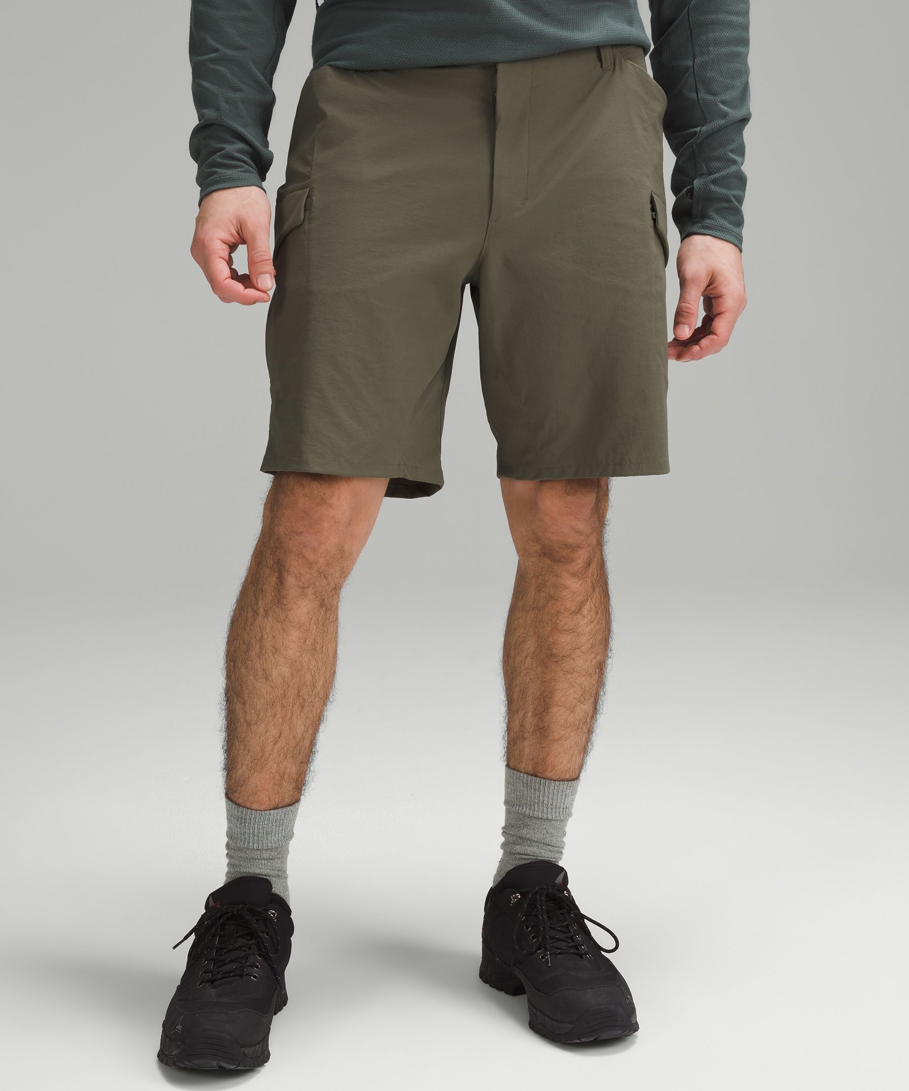 Classic-Fit Hiking Cargo Short 9