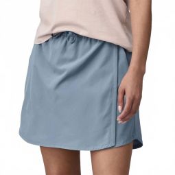 fleetwith skort in light plume grey