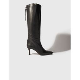 Pointed-toe leather boots