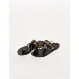 Leather sandals with eyelets