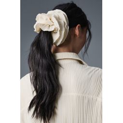 Micro Plisse Oversize Scrunchie - Oat Milk