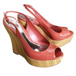 Gucci Womens Coral Patent Leather Platforms Wedges Shoes