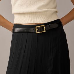 Classic Italian leather belt with twisted buckle