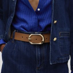Oval buckle belt in Italian leather