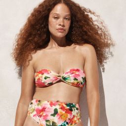 Twist-front bikini top in floral