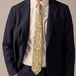 Linen tie in floral print