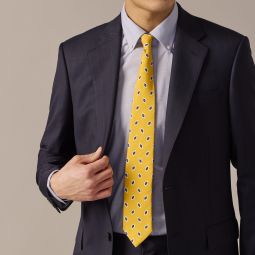 Silk tie in pattern