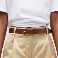 Classic belt in croc-embossed leather