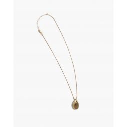 Maslo Jewelry Small Pebble Pendant Necklace Gold Chain