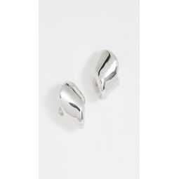 Nelle Hoops
