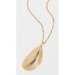 Moules Necklace