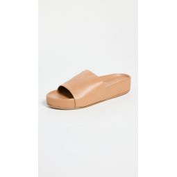 Pelican Sandals