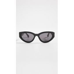 06 Sunglasses