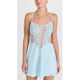 Showstopper Chemise