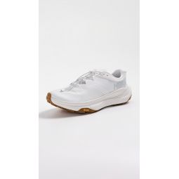 Transport Sneakers