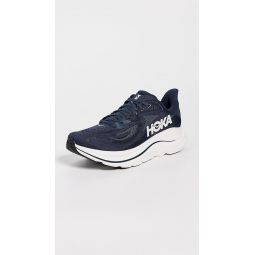 Clifton 10 Sneakers