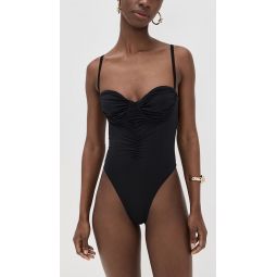 Selene One Piece