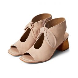 Womens Bernardo Lizzie