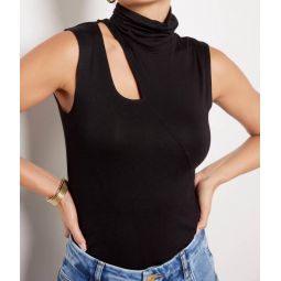 gio cut out top in black